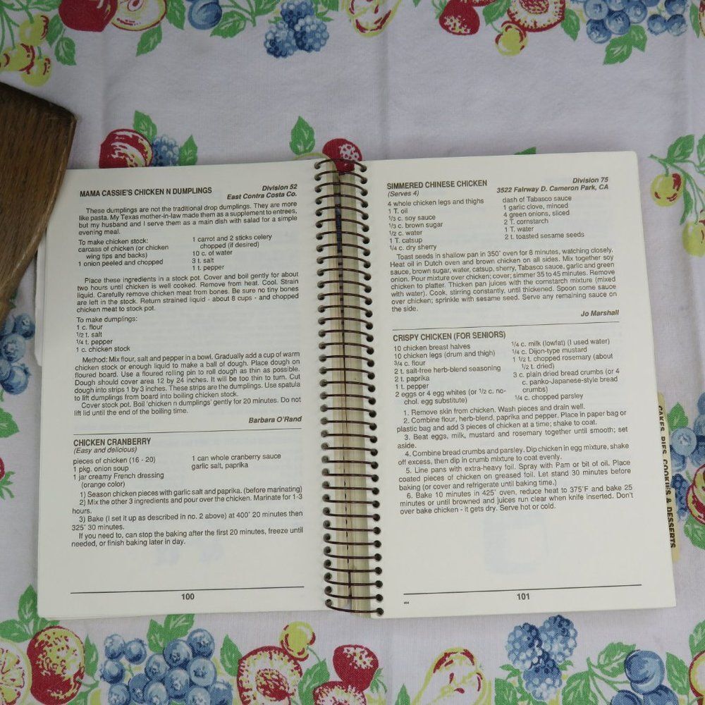 Favorite Recipes of the California Retired Teachers Association Cook Book VTG - Picture 5 of 10